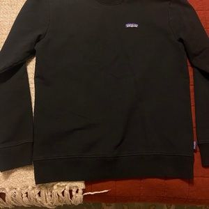 Patagonia crewneck sweater black